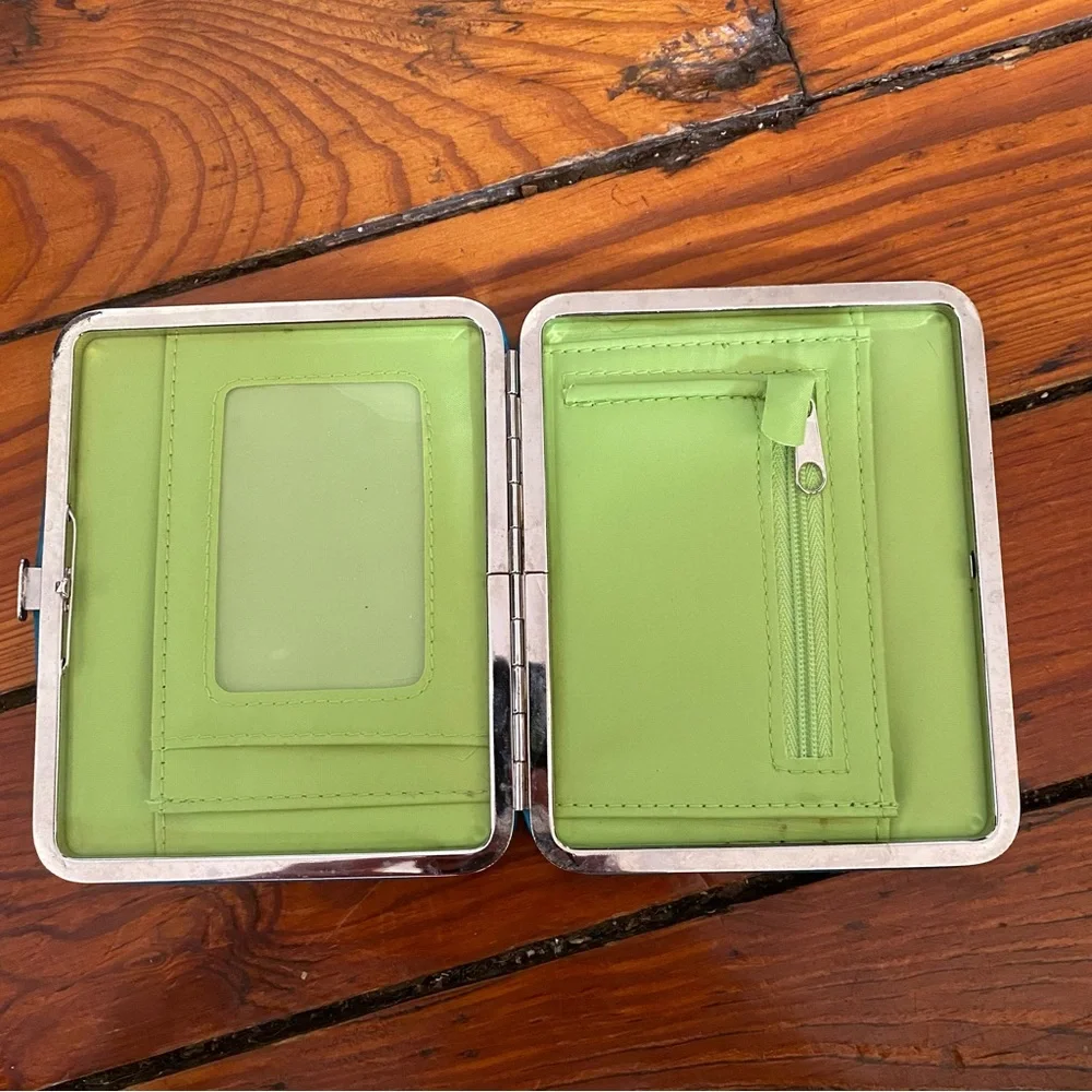 🧩 4/$20 Blue Owl Wallet Clasp Closure from 2010